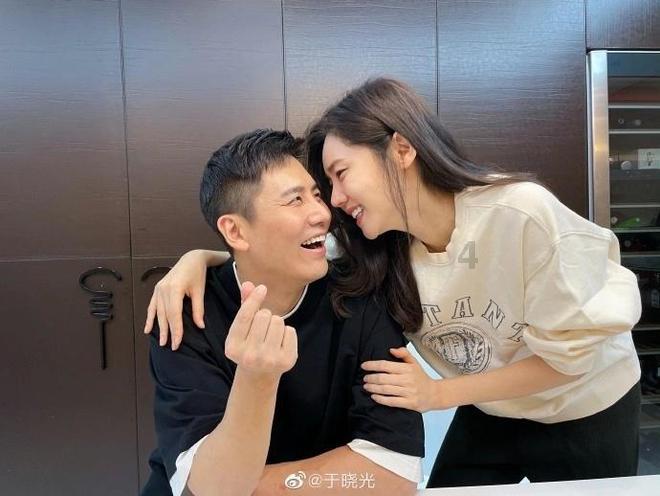 时尚拼接牛仔裤