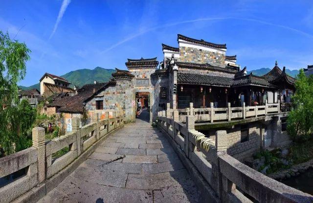 森迪穿越魔法学院